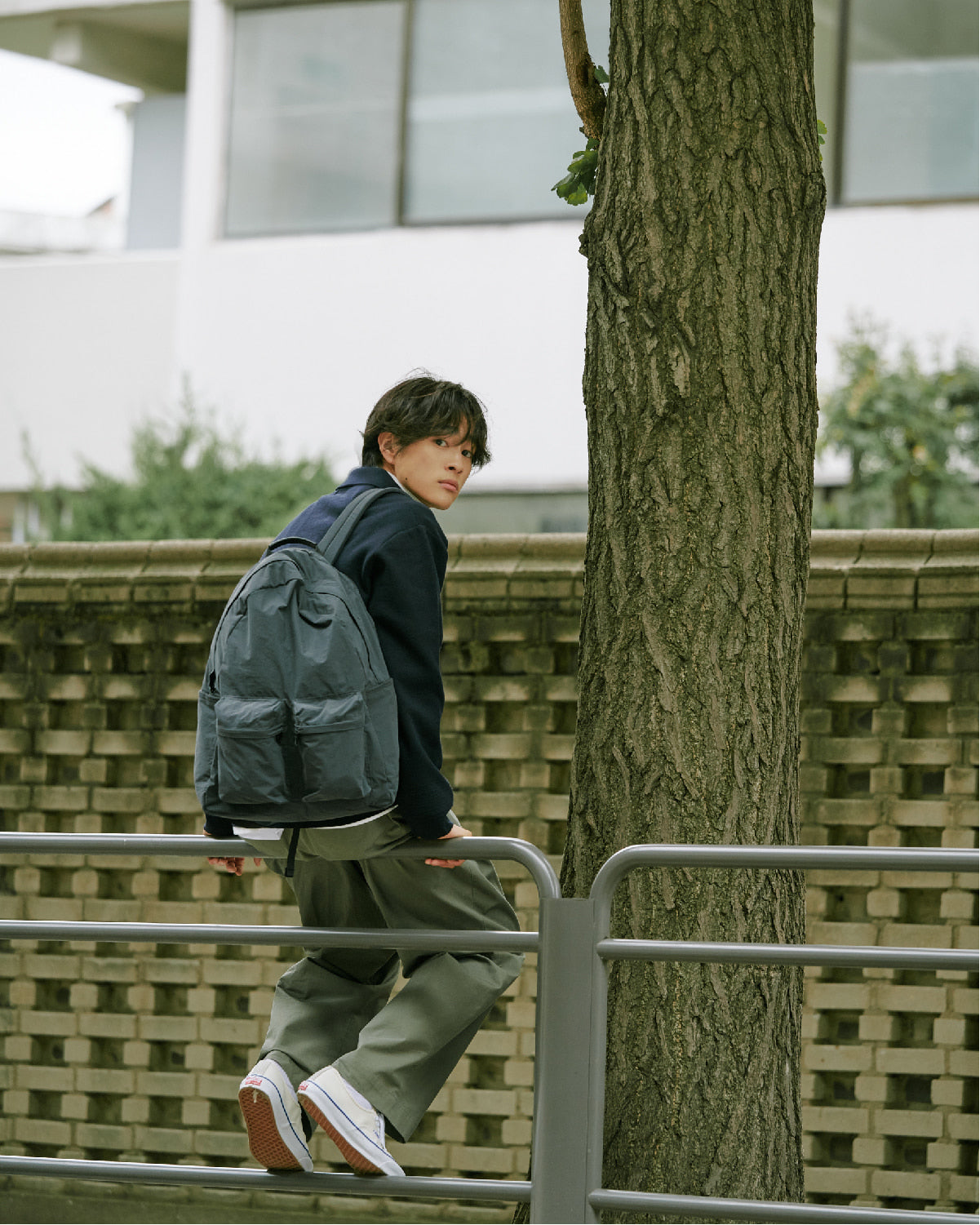 ALL DAY BACK 03 - GREY