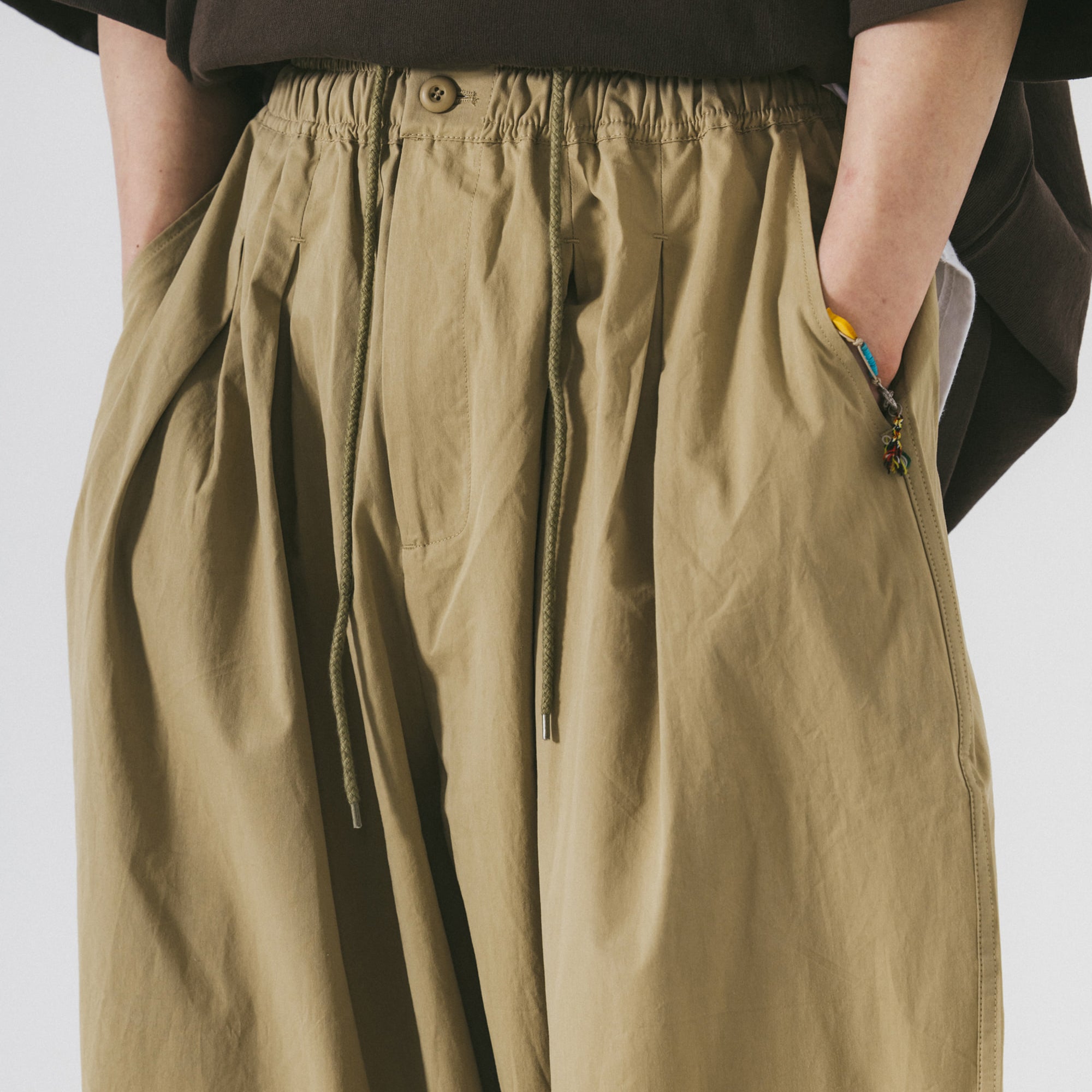 ESSENTIAL EASY BALLOON PANTS - BEIGE