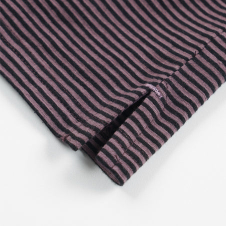 THIN STRIPE HALF TEE - RED BEAN