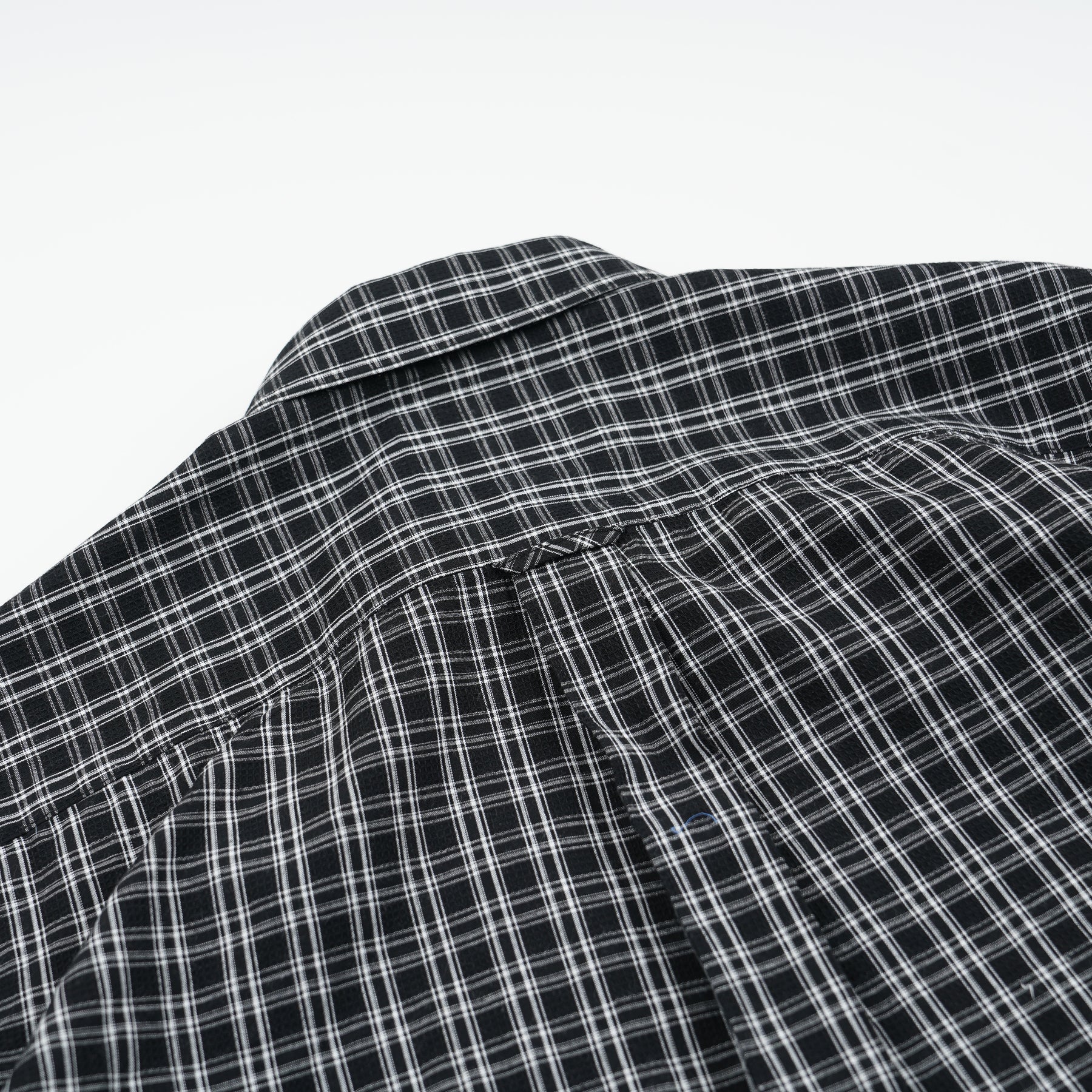 SEERSUCKER CHECKED SHIRT - BLACK