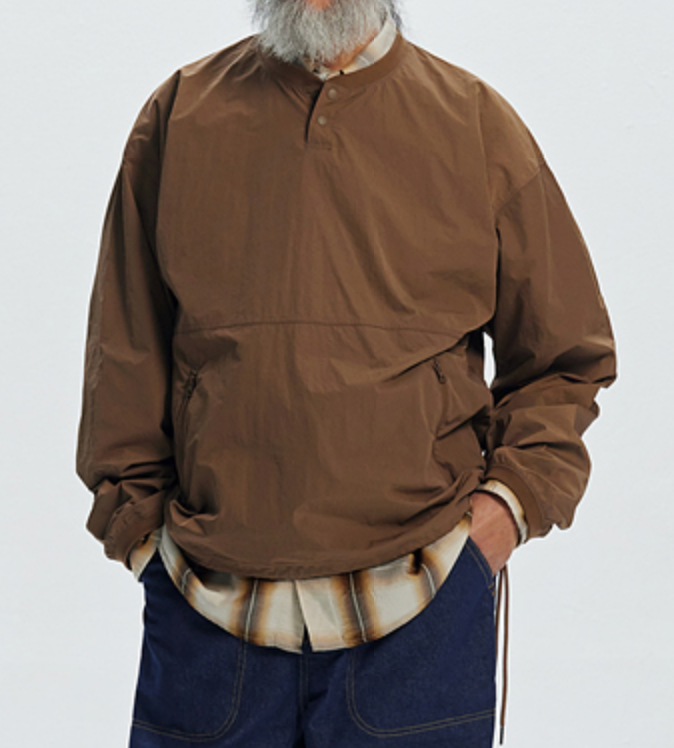 NYLON POCKET PULLOVER SWEATER - BROWN