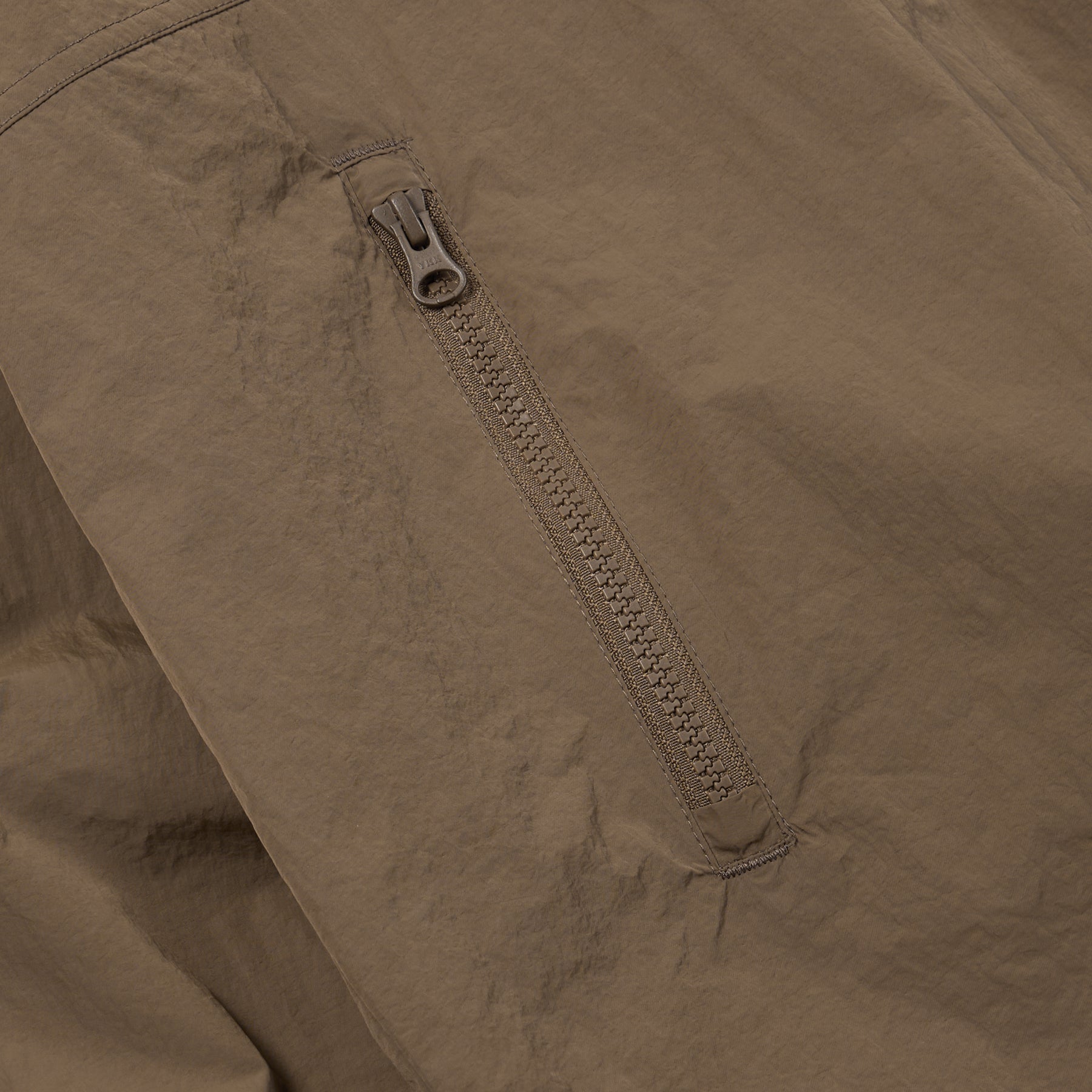 NYLON POCKET PULLOVER SWEATER - BROWN